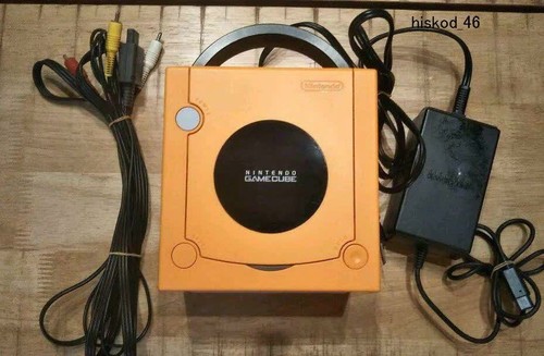 Nintendo gamecube launch - nintendo,