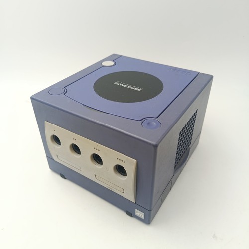 Nintendo game cube console - game,